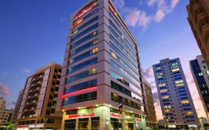 RAMADA DOWNTOWN ABU DHABI 4*