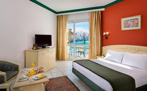 DREAMS VACATIONS