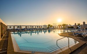 ANNABELLE BEACH RESORT HOTEL 5* DELUXE