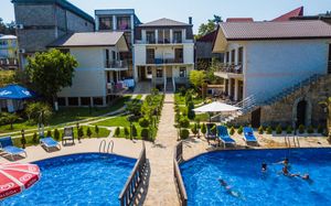 CHERO HOTEL 3*