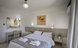 CACTUS HOTEL