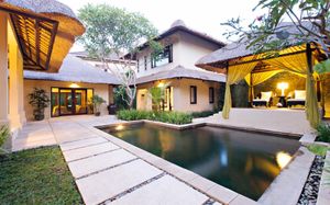 KAYUMANIS SANUR PRIVATE VILLA AND SPA 4*