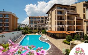 ROSE VILLAGE 3*