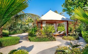 THE RITZ-CARLTON RAS AL KHAIMAH, AL HAMRA BEACH 5*