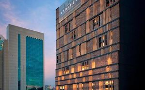 STRIPES HOTEL 5*