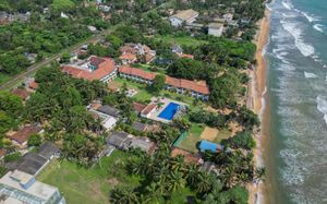 HIBISCUS BEACH HOTEL & VILLAS 4*