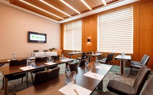 HOLIDAY INN 4*