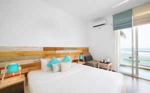 HIKKADUWA BEACH HOTEL 3*