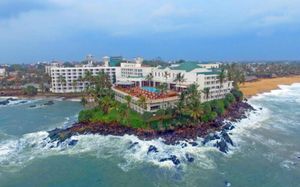 MOUNT LAVINIA HOTEL 4*