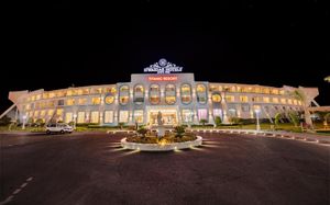TITANIC RESORT AND AQUA PARK 4*