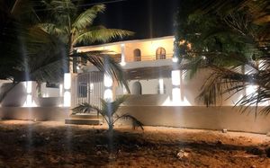 BEACH HOUSE HOTEL 2*