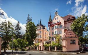 SMETANA-VYSHEHRAD 4*
