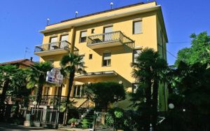 PARCO FELLINI (MARINA CENTRO) 3*