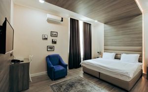 EMPIRE HOTEL 3*
