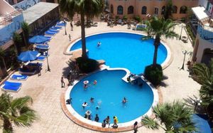 EMPIRE HOTEL 3*