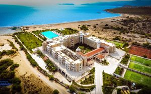ANDRIAKE BEACH CLUB HOTEL 5*