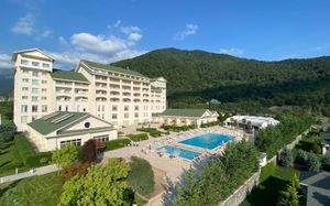 QAFQAZ RIVERSIDE RESORT HOTEL 5*