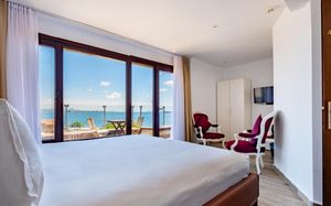 MANGANA KONAK HOTEL 4*