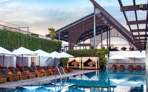 THE ONE LEGIAN 4*