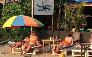 COCKS TOWN BEACH STAY GUESTHOUSE
