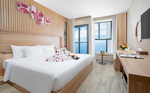 EMERALD BAY HOTEL & SPA 5*