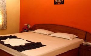 KRISH HOLIDAY INN 2*