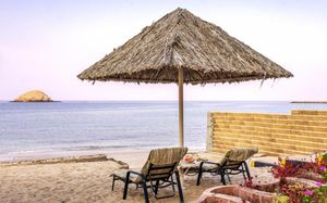 ROYAL BEACH HOTEL & RESORT 4*