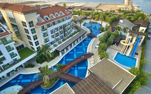 SUNIS EVREN BEACH RESORT & SPA 5*