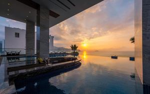 ROYAL BEACH BOTON BLUE HOTEL & SPA 5*