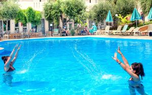 RESOL LISA MARY (EX.DOLFIN LIZA MARY) 3*