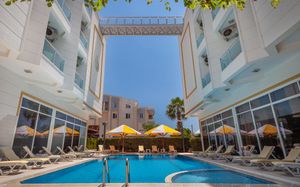 GOLDEN ORANGE HOTEL 3*