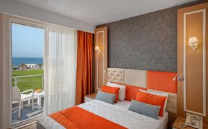 GOLDEN ORANGE HOTEL 3*