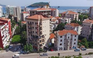 BANBUS APARTMENT APT