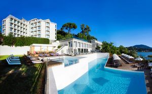 THE ROYAL GRAND HOTEL 3*