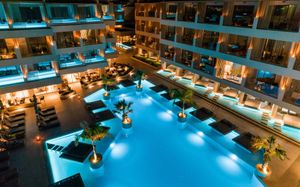 AKASHA BEACH HOTEL & SPA 5*