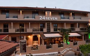 24 SEVEN BOUTIQUE HOTEL 3*