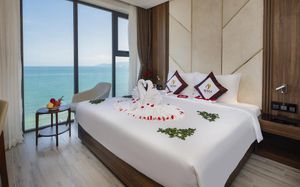 SENIA HOTEL 4*