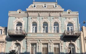 HERITAGE HOTEL AND SUITES 4*