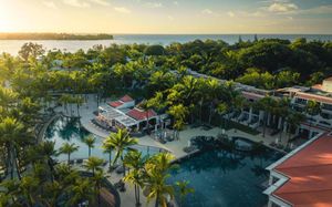 MAURICIA BEACHCOMBER RESORT & SPA 4*
