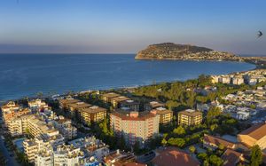 ROYALISA HOTEL 4*