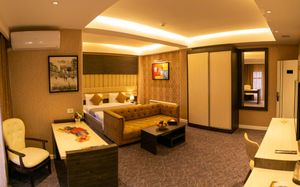 PARKWAY INN HOTEL AND SPA 3*