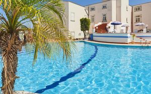 GRAND HOTEL VILLA POLITI 4*