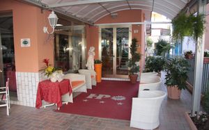 HOTEL PEONIA 3*