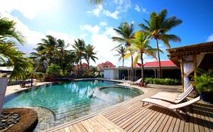 VILLAS CAROLINE BEACH HOTEL