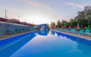 LIMS BONA DEA BEACH 4*+