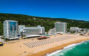 BERLIN GOLDEN BEACH 4 *