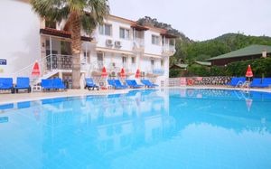 KARBEL BEACH HOTEL 3*