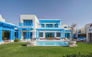 HILTON SALWA BEACH RESORT & VILLAS 5*