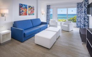 TAHITI PLAYA SUITES 3*