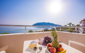 HAWAII SUITE BEACH HOTEL 3*